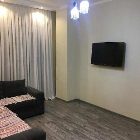 Apartment On Khimshiashvili 11A Batumi Exterior foto