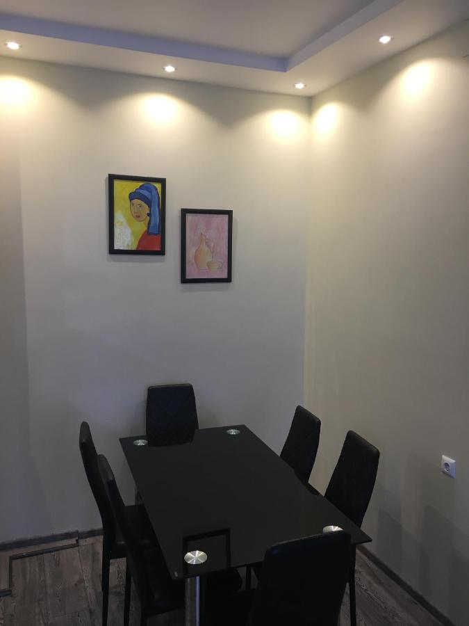 Apartment On Khimshiashvili 11A Batumi Exterior foto