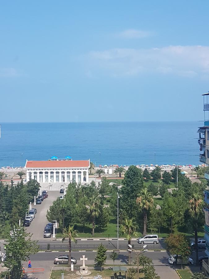 Apartment On Khimshiashvili 11A Batumi Exterior foto